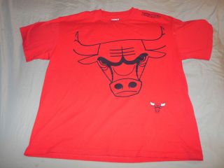 NBA Chicago Bulls Basketball Red Graphic T Shirt Mens 2XL 2XLARGE USED