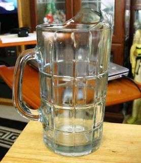 BEAUTIFUL AND ELEGANT BLOCK STYLE 1/2 GALLON CLEAR GLASS PITCHER