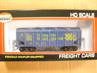Model Power HO 34 Two Bay Covered Hopper Car   Ontario Northland
