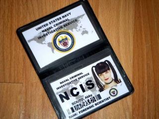 abby sciuto ncis forensic scientist id card wallet set time