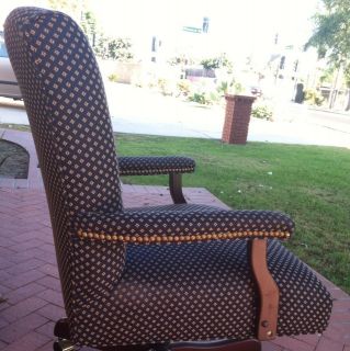 quality beatiful studded swivel office chair  74
