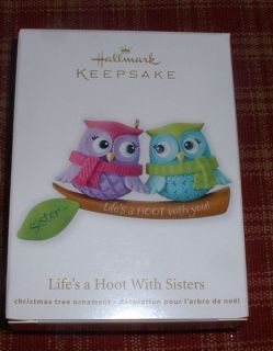 Hallmark 2012 LIFES A HOOT WITH SISTERS Adorable Owl Ornament MIB