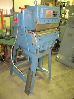 Roper Whitney Pexto 18 4.5 Ton Mechanical Press Brake with 4 way Die