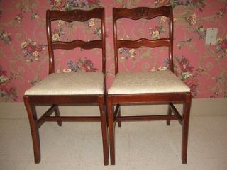 Tell City Pair of Vintage Mahogany Duncan Phyfe Roseback Chairs