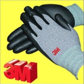 3m gloves in Clothing, 