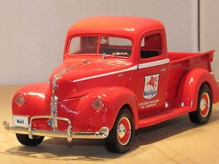 MOBIL GAS PIPELINE   ERTL COLLECTIBLES   1940 FORD PICKUP   1/25   # 