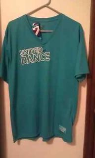 NEW ZUMBA FITNESS MENS LARGE OR LADIES PLUS SIZE UNITED WE DANCE T 