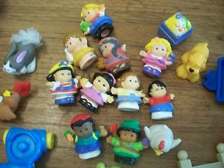 Fisher Price Little People Lot of figures Chickens dog caveman robin 