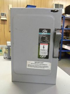   SIEMENS. F351. ENCLOSED SWITCH.GENERAL DUTY. FUSED. 30 AMP. 600 VOLTS
