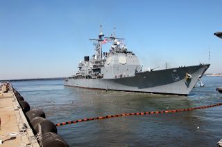 USS THOMAS S. GATES CG 51 FIRST YEAR DEPLOYMENT CRUISE BOOK YEAR LOG 
