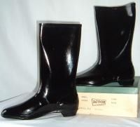 Acton Vtg 60s Womens Pointy Black Rubber Rain Boots 6
