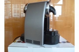  Essenza C100 Coffee Espresso Machine Aeroccino Milk Frother