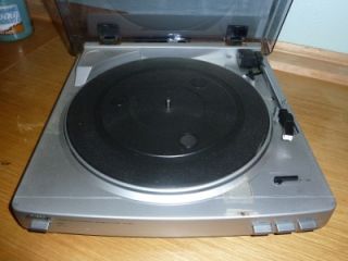 AIWA TURNTABLE STEREO SYSTEM MODEL PX E860 AUTOMATIC TURNTABLE