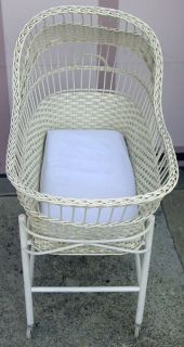 VINTAGE ARTIST REED WILLOW WHITE WICKER BASSINETTE & STAND EXCELLENT 