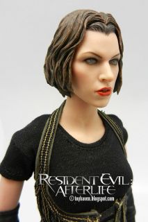 Close up shots of Hot Toys Alice wearing her black military vest and 