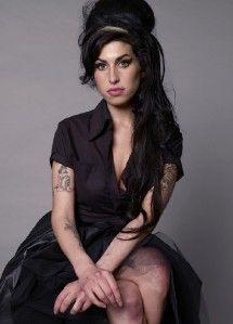 Amy Winehouse 18X24 Poster   Back to Black Singer RARE #04