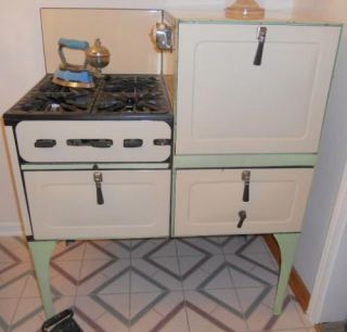 Adorable Antique Country Kitchen Primitive Enameled Gas Stove Vintage 
