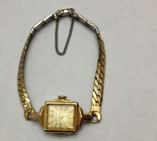Vintage Bulova Wrist Watch Womens 10 KT Gold RGP Bezel Winds Works 