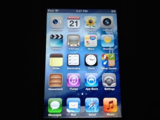 Apple iPod Touch Used 4th Gen Black 32GB Player Faint
