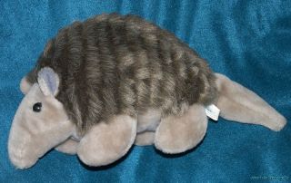 Adorable SOFT THINGS Plush Stuffed 15 HAPPY ARMADILLO Retired