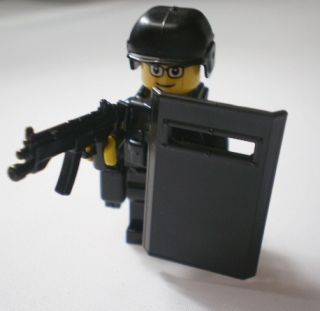   SWAT Police Helmet Military Gun Army Weapons Lego Minifigures
