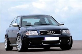 You are bidding for both (upper and lower) S4 Grille Great Look 