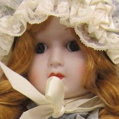   COLLECTIBLE~ANTIQUE GUILD~BEAUTIFUL VICTORIAN PORCELIN DOLL~ASHLEY