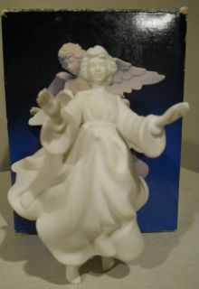 Avon 1985 ANGEL Porcelain Figurine Nativity Collectibles IOB