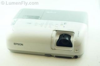Epson EX30 Video Movie Projector 2200 Lumens 2000 1 Contrast Ratio 
