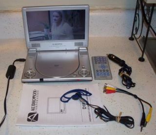 Audiovox D1805 Portable DVD Player with 8 inch Widescreen LCD 