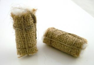 New Dolls House Miniature Shop Accessory Two Cotton Bales 1063