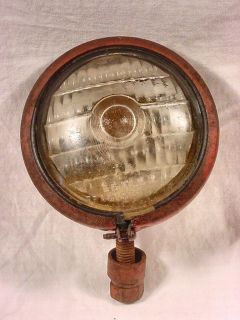 GUIDE Tractor Bulb in GUIDE Headlamp Fixture/Traces RED Paint/Farmall 