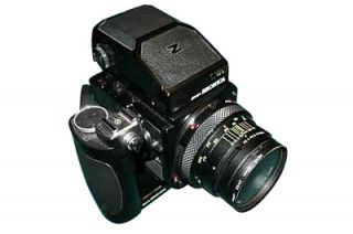 Bronica ETR Si 45mm SLR Film Camera with Zenzanon PE 75mm lens kit 