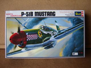 North American P 51B Mustang Fighter Aircraft by Revell 1 32 Scale New 