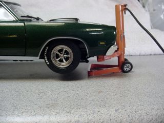 Bumper Air Jack Adjustable Will Hold Car not Real Custom 1 18 Diorama 