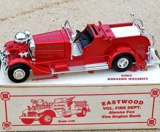 1993 Ertl Eastwood #11 1937 Ahrens Fox Fire Engine Truck Bank