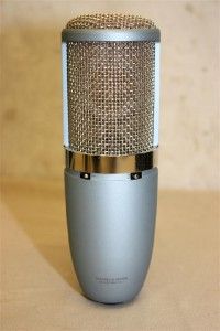 AKG Acoustics Perception 420 Condenser Microphone