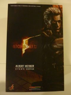 Hot Toys Resident Evil 5 Biohazard Albert Wesker STARS Ver. 1/6 Scale 