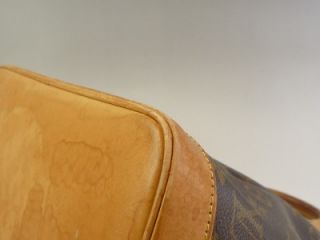Louis Vuitton Alma Monogram Handbag Purse VI0977