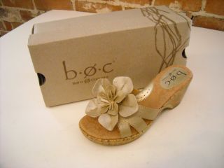 Born Sweet Pea Champagne Leather Flower Wedge Sandal 10