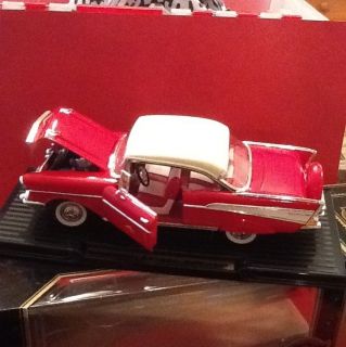 18 CHEVY BEL AIR 1957 RED CHEVROLET DIE CAST MODEL TOY CAR TL NIB