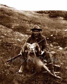 Early Old Big Horn Sheep Hunter Hunters Hunting Photo 1