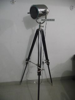BIG FLOOR SEARCHLIGHT ELECTRIC LAMP WITH TIMBER WOOD TRIPOD STAND 