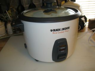 Black & Decker RC436 16 Cup Rice Cooker Plus with measuring cup