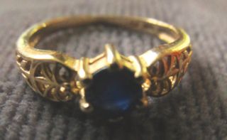   10K Yellow Gold Ring Carved Natural Blue Sapphire Size 6 1 2