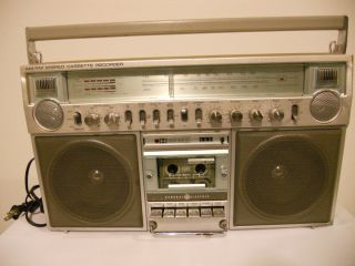 Vintage GE Boombox Ghettoblaster Radio Cassette Player