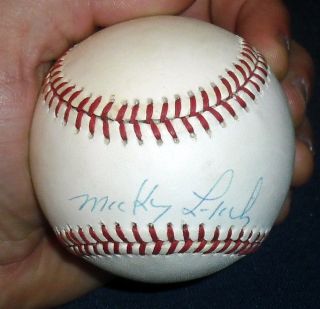   Signed Baseball Rawlings Bobby Brown Ball w Cube w COA 101112
