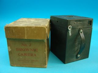 Vintage Brownie Box Film Camera No 3 Model B Box