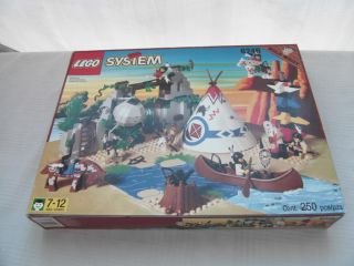 Lego 6748 Western Indians Boulder Cliff Canyon Complete with Box and 