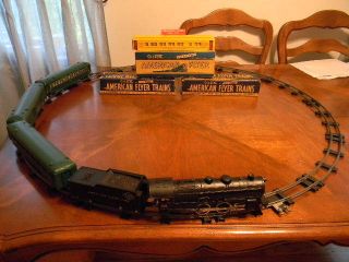 American Flyer 3/16 Train with 40 dimeter Sectional Tracks